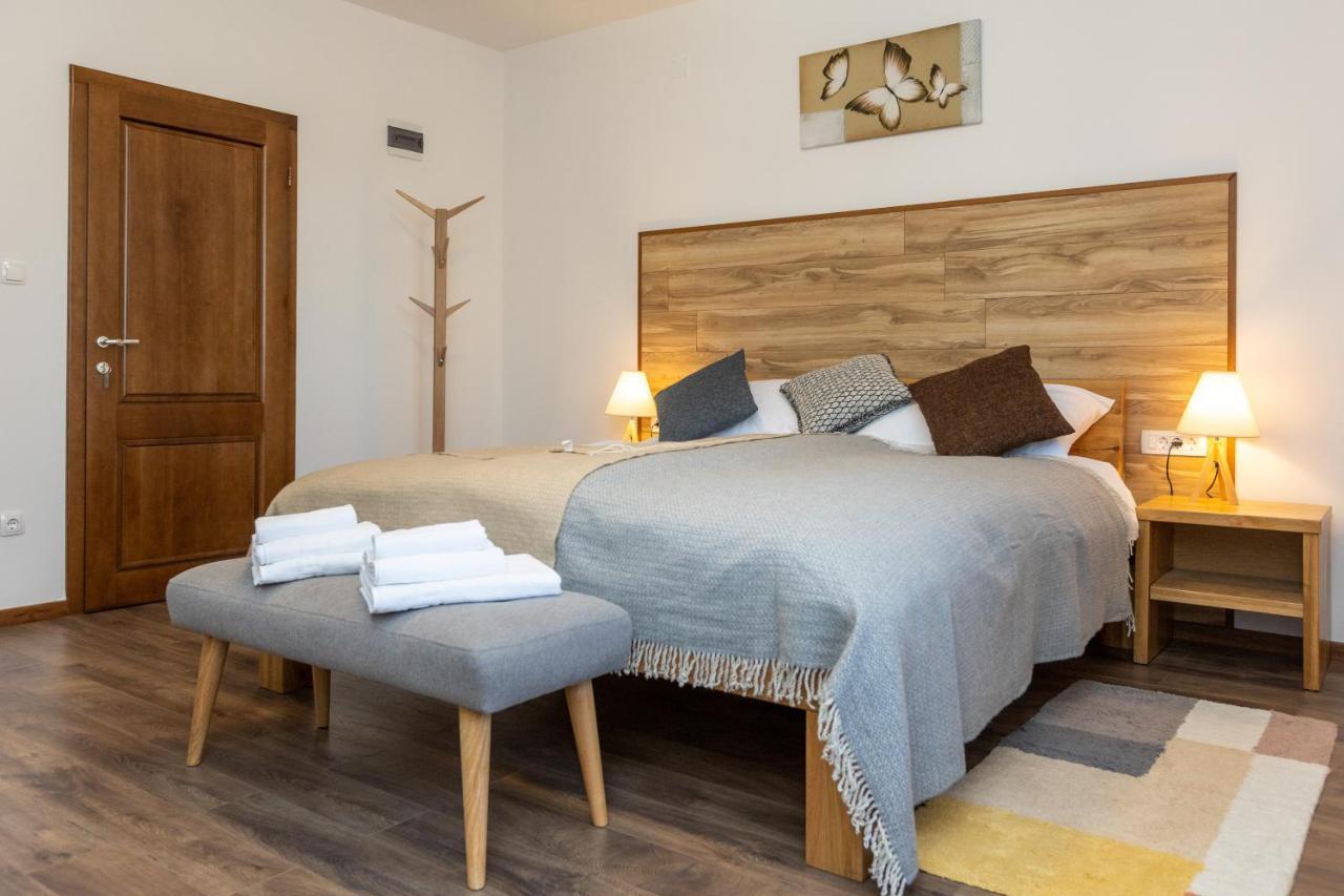 B&B Plitvica Hill ปลิตวิตซาเซโล ภายนอก รูปภาพ