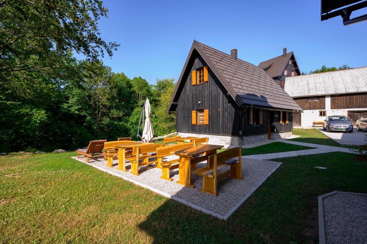 B&B Plitvica Hill ปลิตวิตซาเซโล ภายนอก รูปภาพ